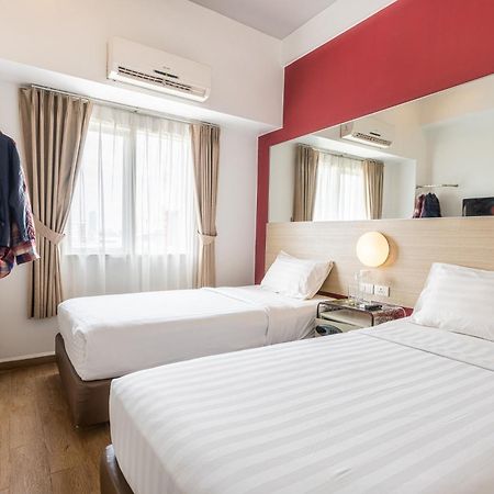 Hotel Red Planet Bekasi Exterior foto