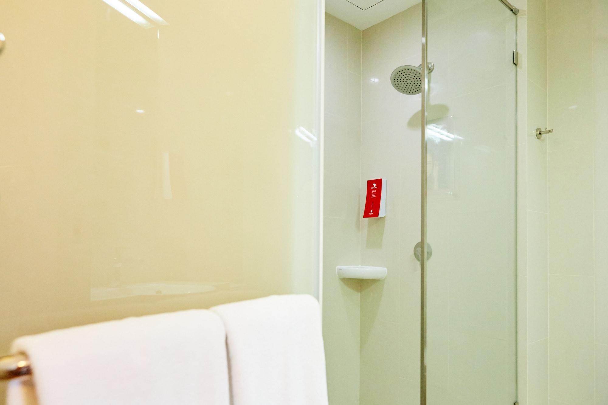 Hotel Red Planet Bekasi Exterior foto