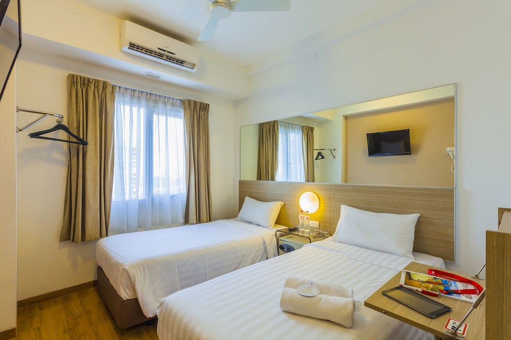 Hotel Red Planet Bekasi Exterior foto